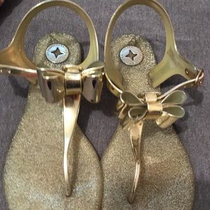 BCBG gold bow sandals size 9